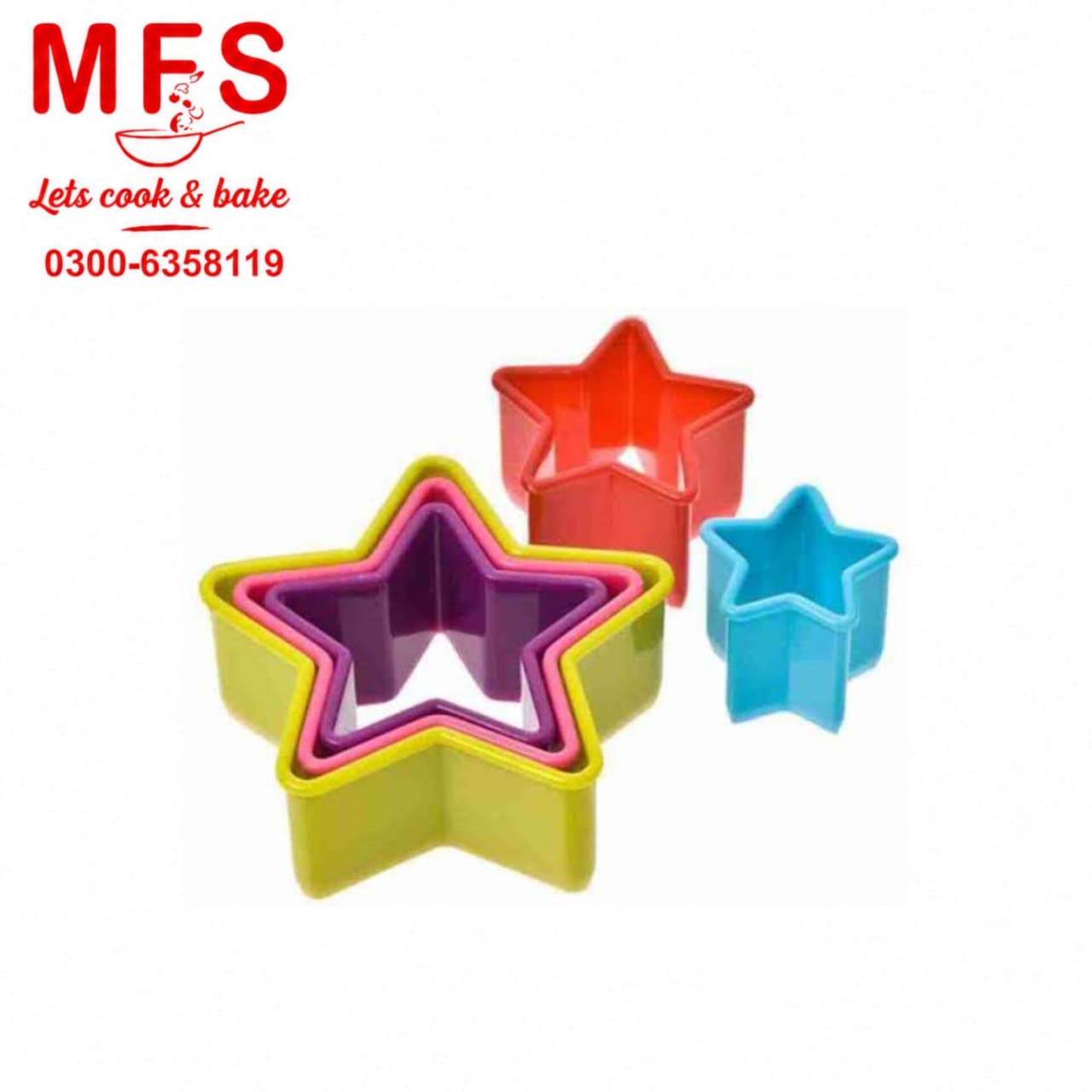 plastic star-shaped cookie cutters, commonly sold as a 5-piece set for baking.